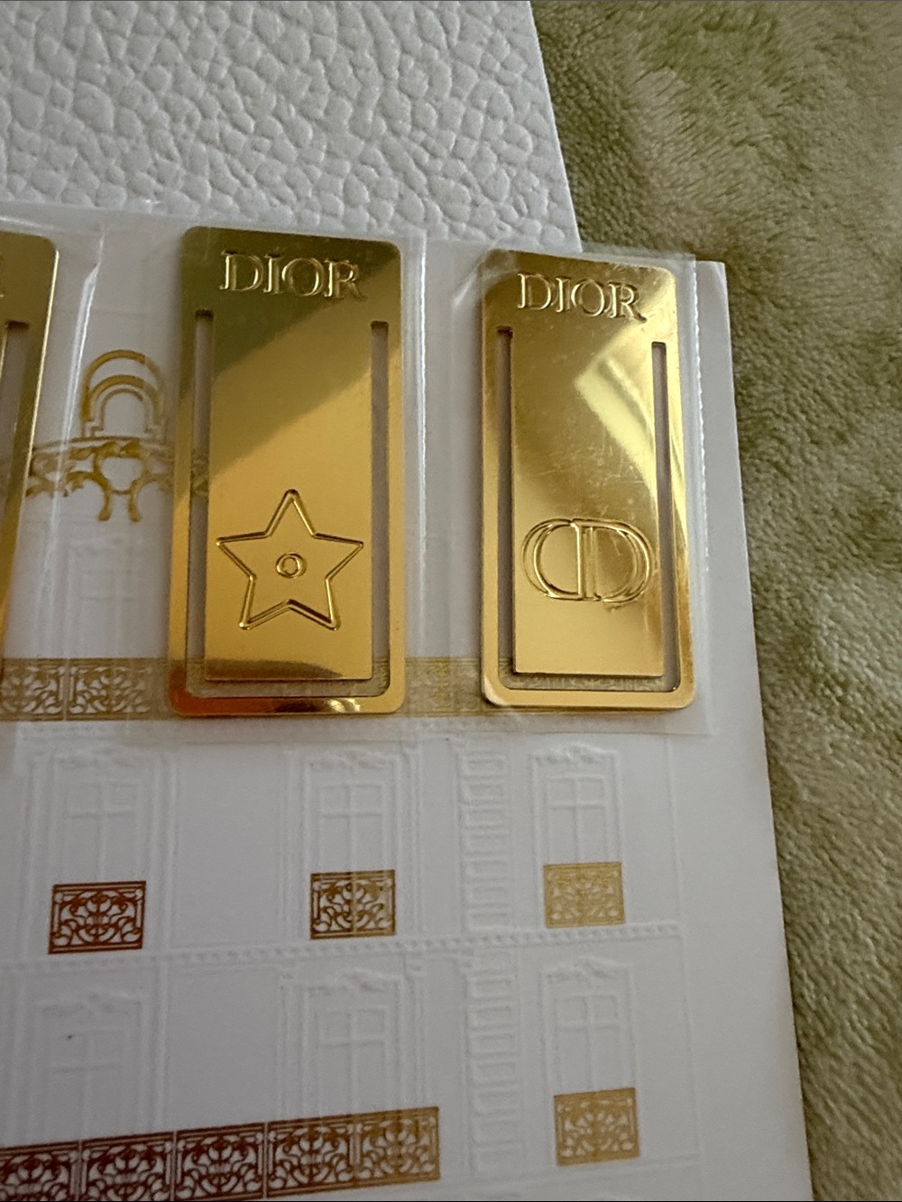 Dior Gold-Tone Decorative Bookmarks set of 4 with Cardboard Envelope GWP - Picture 6 of 6